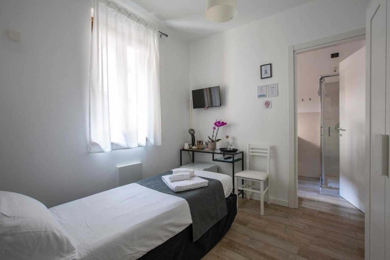 La Casa Del Sarto - Rooms And Apartments Lecco Kültér fotó