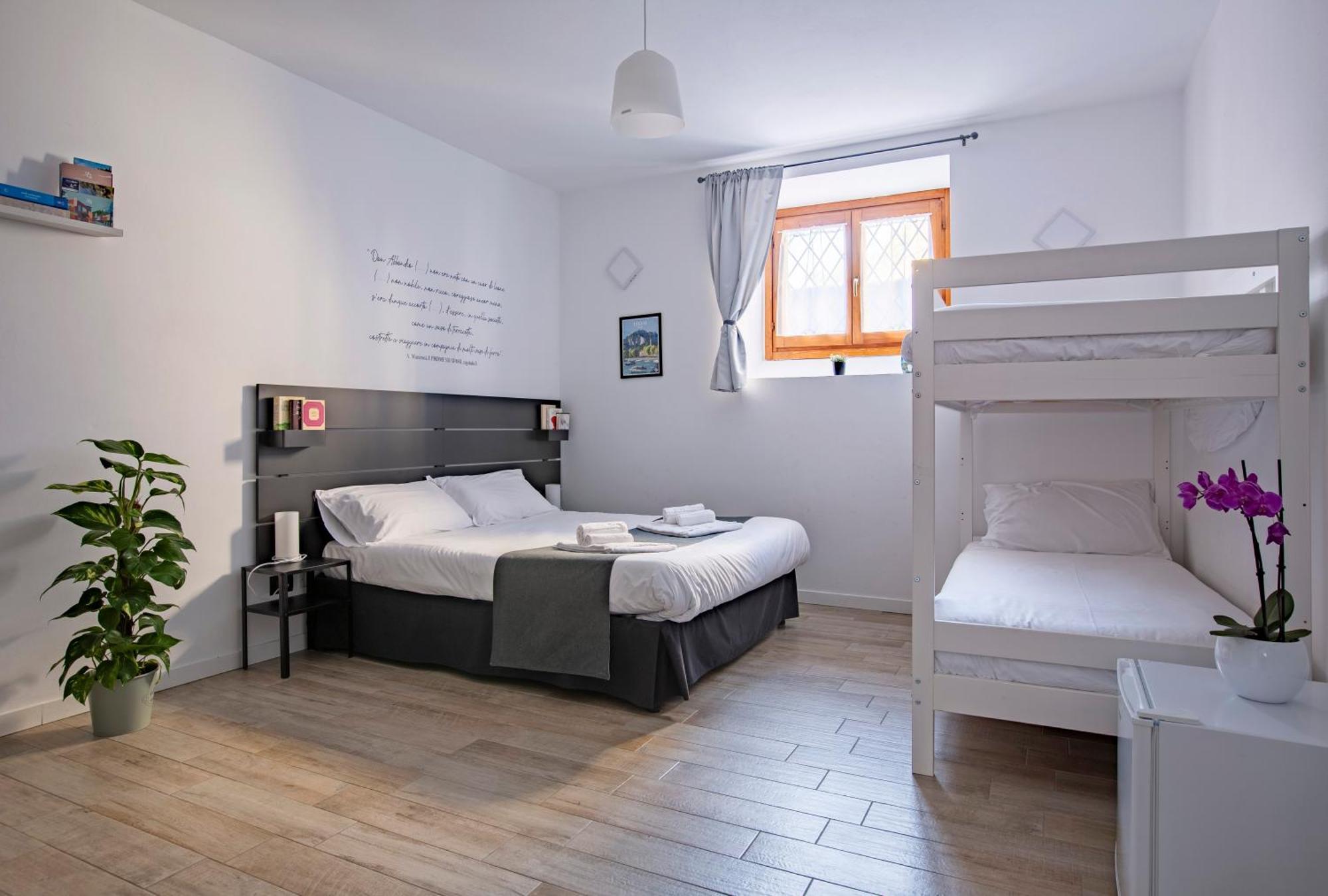 La Casa Del Sarto - Rooms And Apartments Lecco Kültér fotó