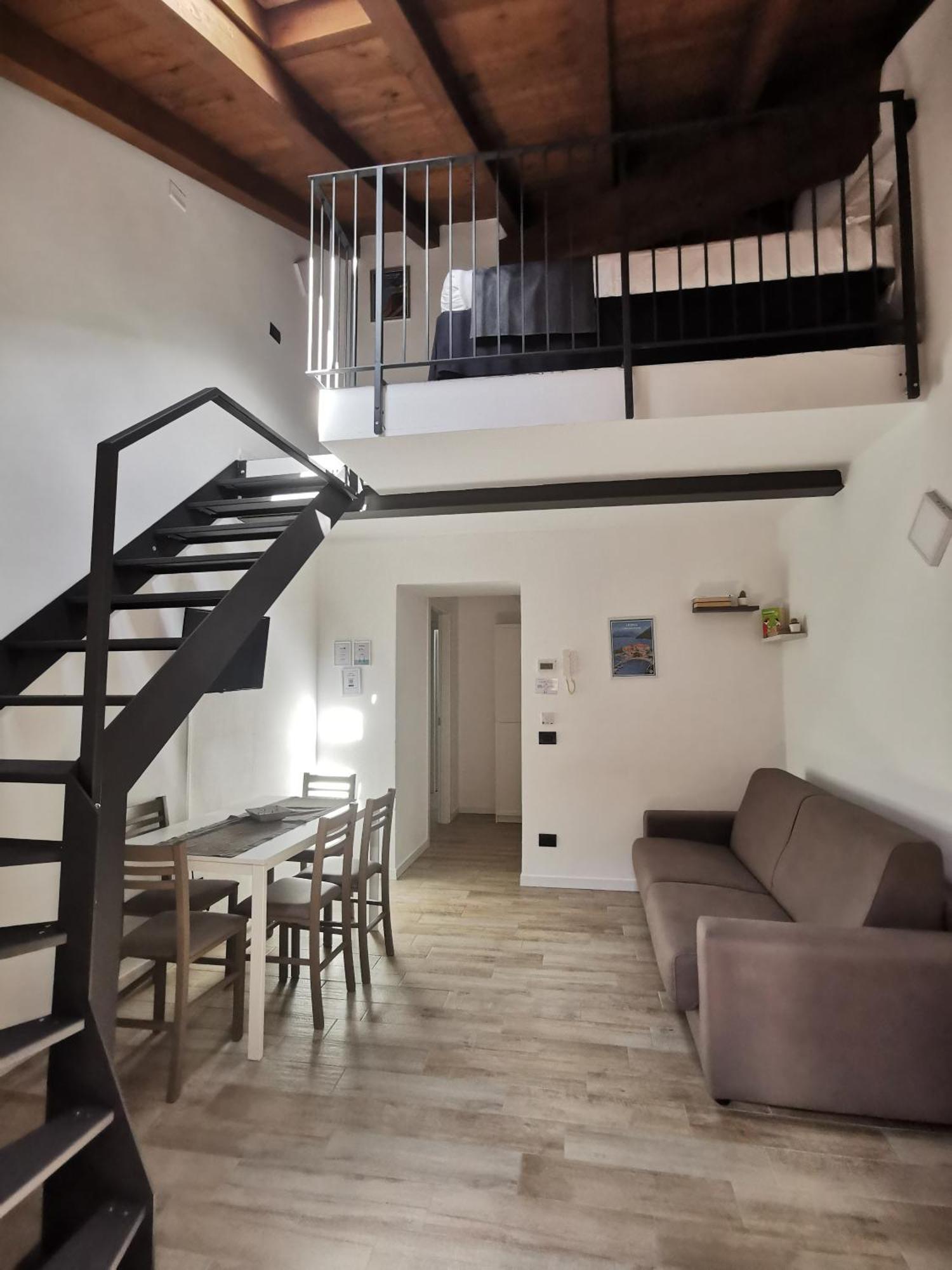 La Casa Del Sarto - Rooms And Apartments Lecco Kültér fotó